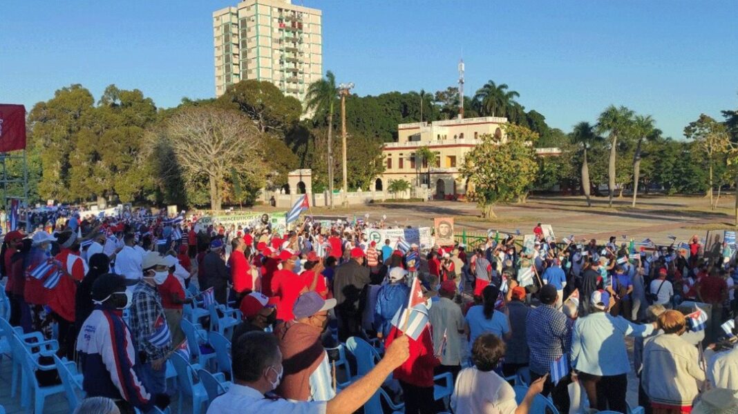 Cubanos marcharon en apoyo al gobierno socialista