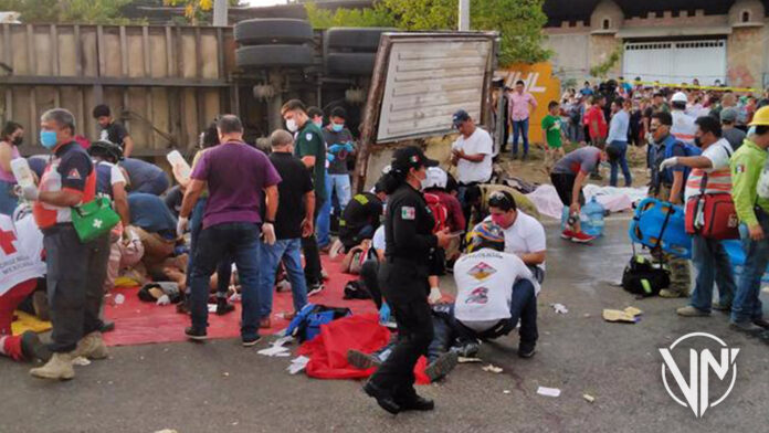 55 migrantes ilegales mueren en México tras accidente