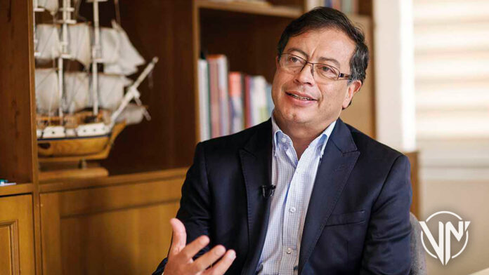 Encuestadora Invamer: Petro favorito para las presidenciales de Colombia