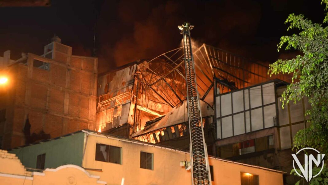 Mesa Redonda revive emergencia por incendio en almacen ilegal