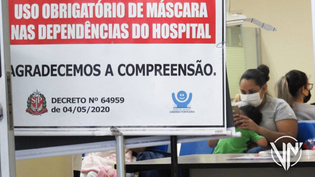 Por quinto día consecutivo, Brasil rompe récords de contagios por Ómicron