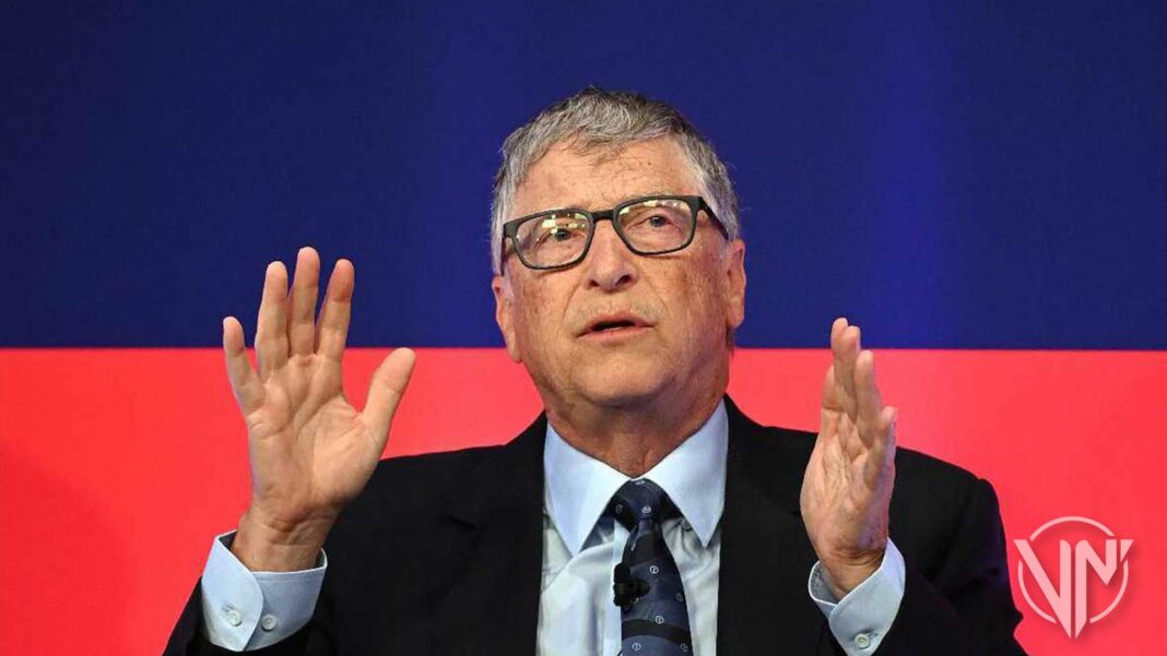 Magnate Bill Gates pide mayor inversión para desarrollo de vacunas