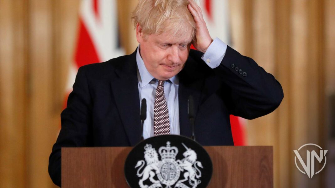 Partygate condena popularidad de Boris Johnson