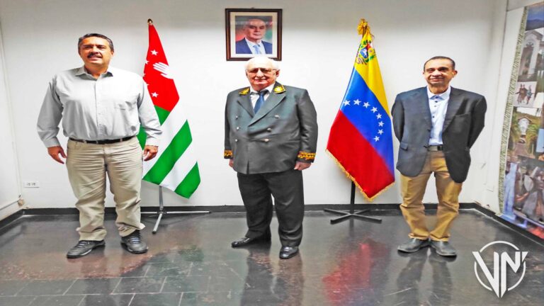 Venezuela y Abjasia proyectan producir instrumentos de boxeo