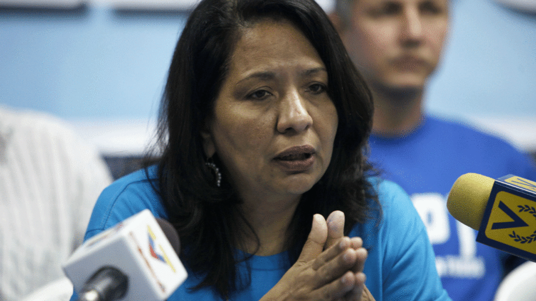 Diputada Ilenia Medina: Guaidó debe ser detenido junto a sus complices