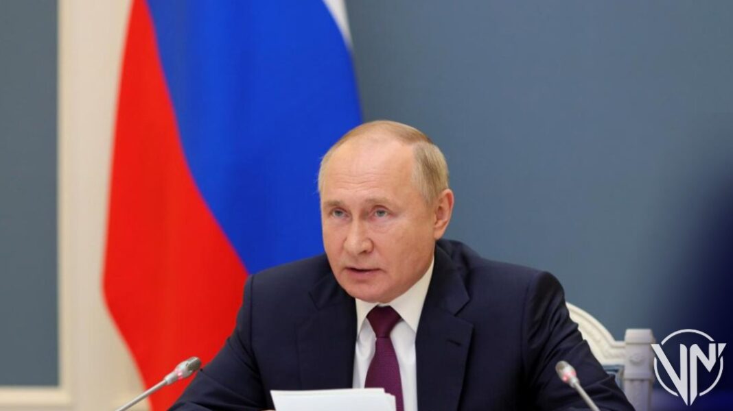 Putin enviará delegación a Minsk para negociar con Ucrania