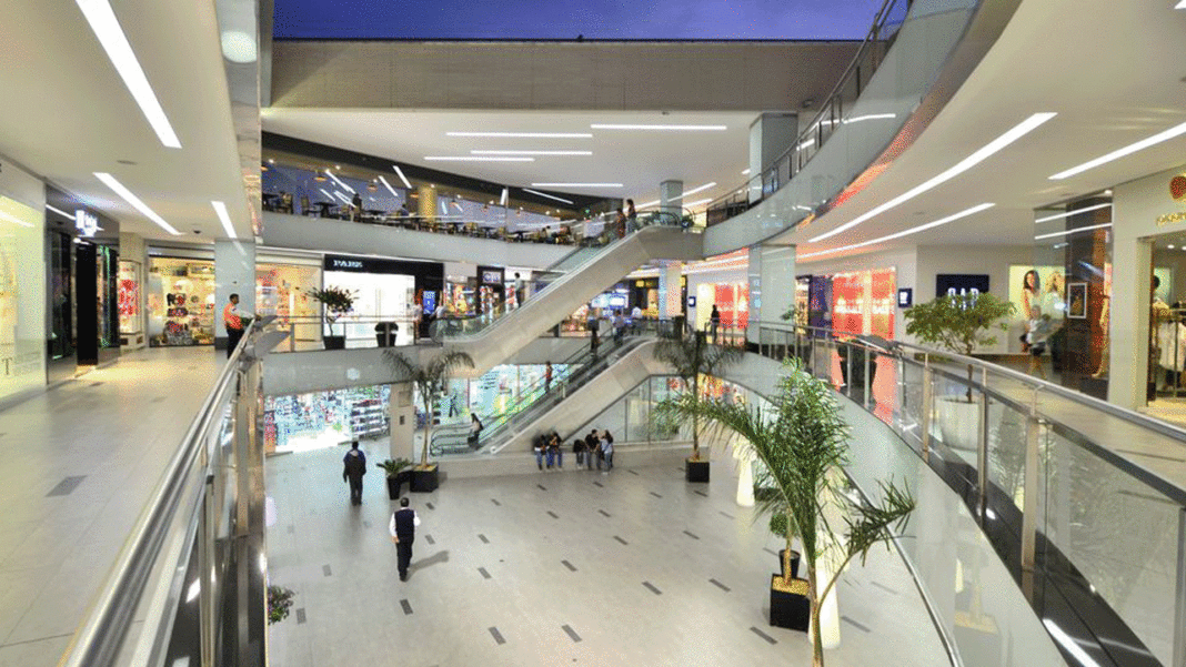 Flexibilización amplia ha incrementado en 25% las visitas a centros comerciales