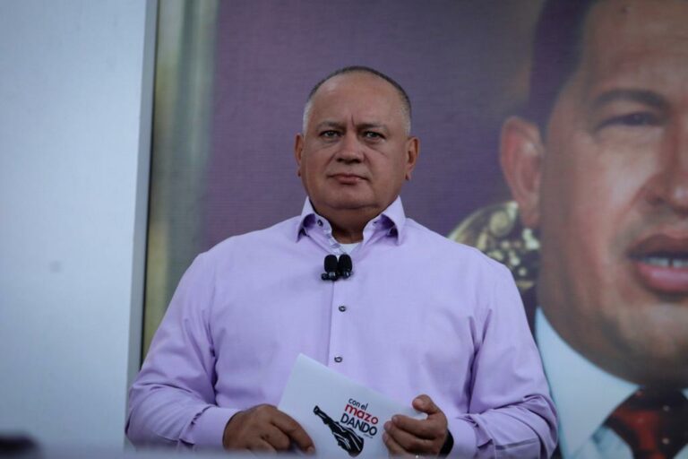 Diosdado Cabello alerta que oposición pretende revivir «apagones y migración» para generar malestar