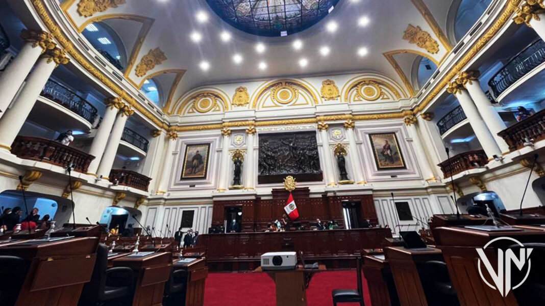 Congreso de Perú aceptó moción que declara incapacidad moral del presidente Castillo