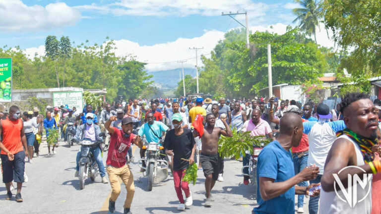 Haití: Ola de protestas sacude al país ante escalada de violencia (+Video)
