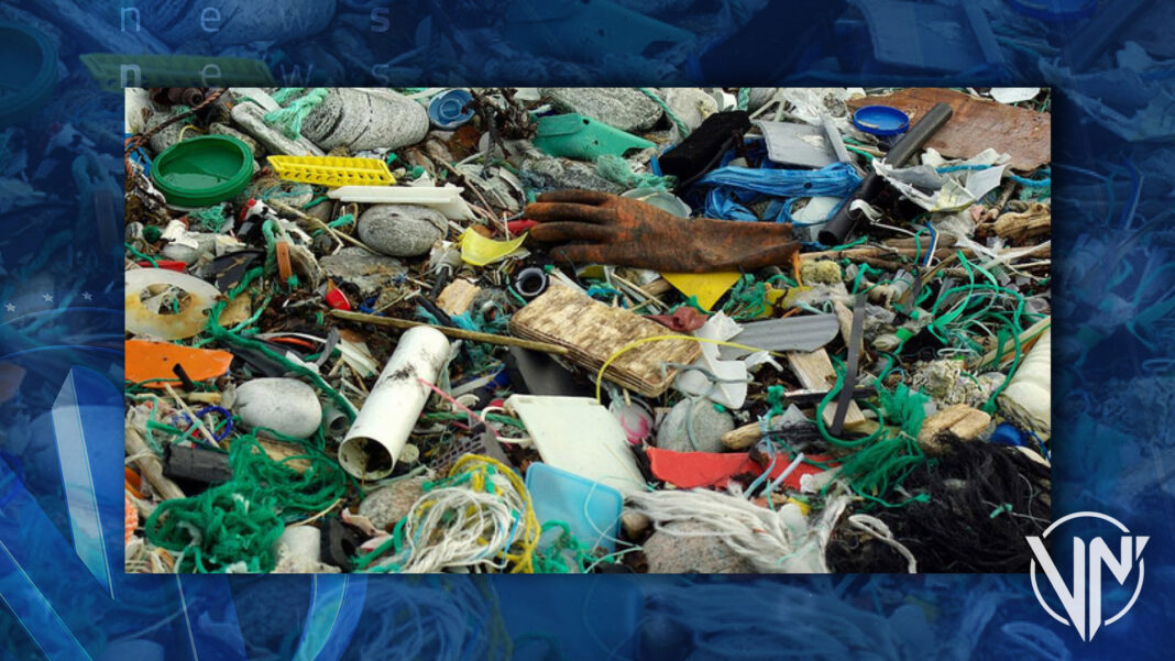 ONU acuerda primer tratado global para frenar contaminación por plástico