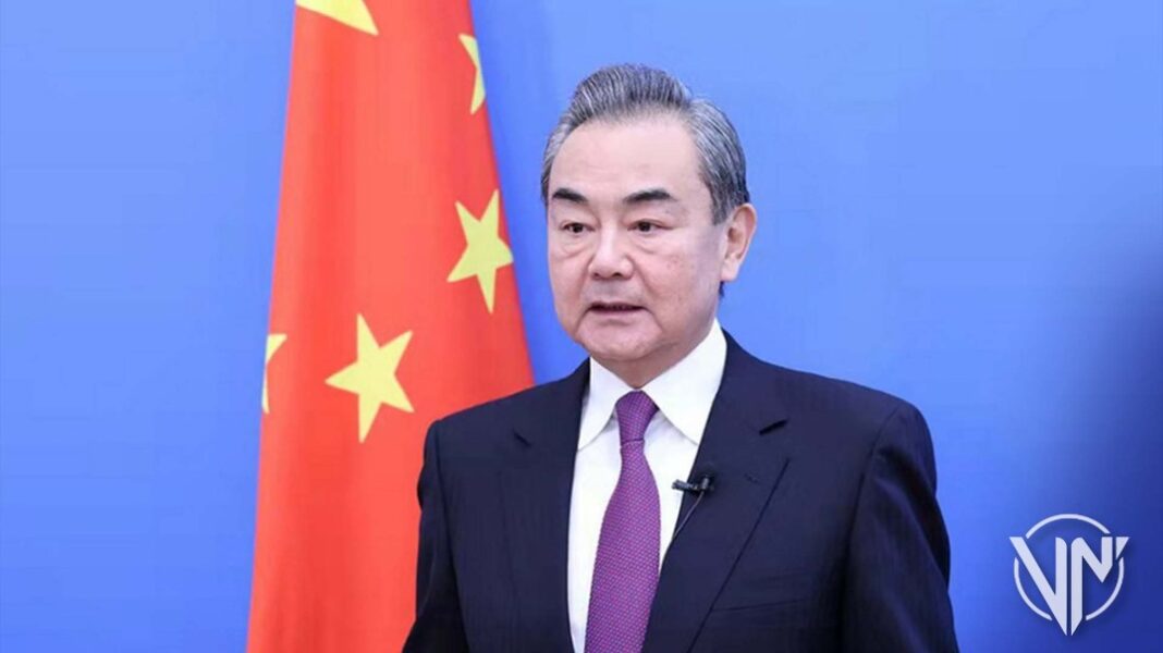 China apela a la mediación internacional entre Rusia y Ucrania
