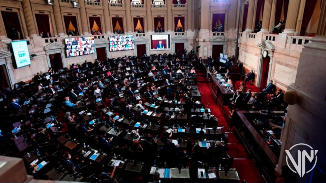 Senado de Argentina dijo sí al acuerdo con el FMI para refinanciar la deuda