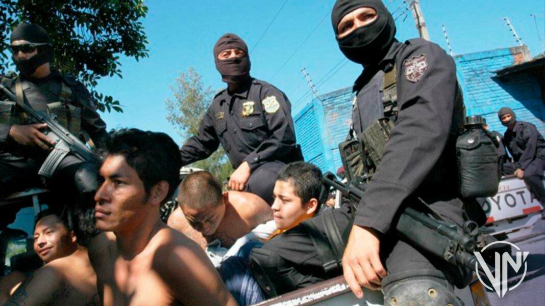 El Salvador: Juzgarán como adultos a pandilleros menores de edad
