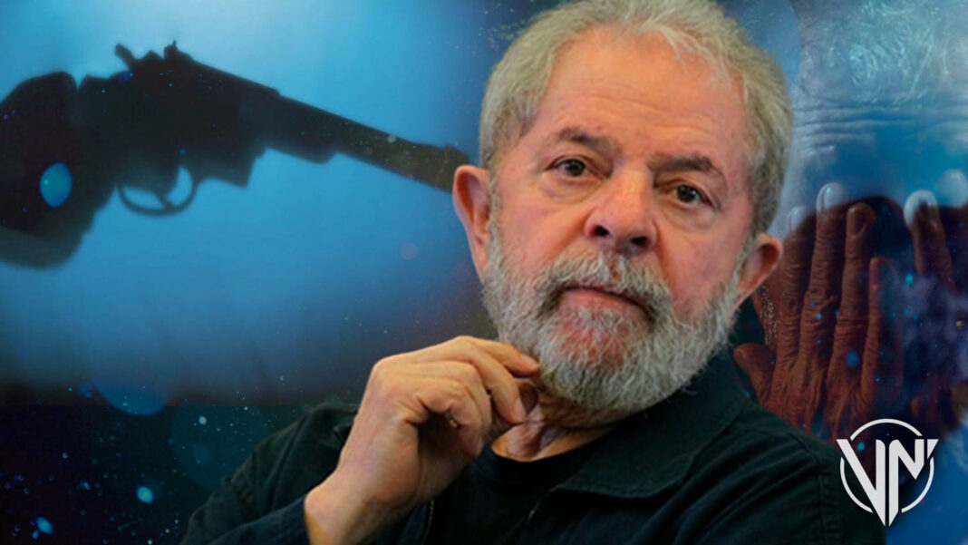 Lula lanza su candidatura a la presidencia