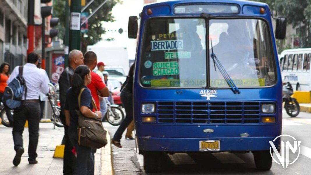 Transportistas discuten posible aumento del pasaje urbano a 3,00 bolívares