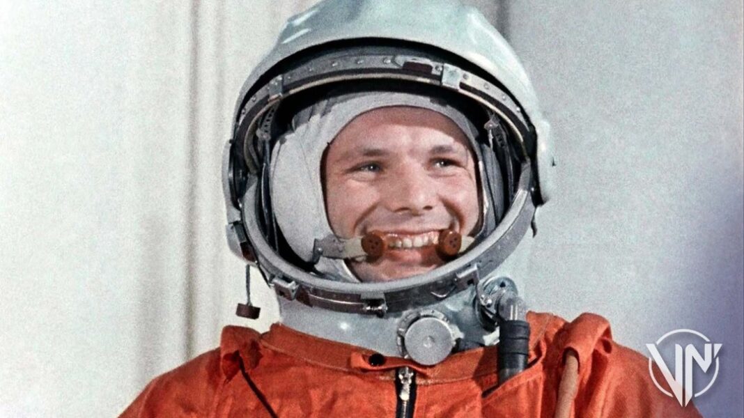 Día de la cosmonáutica y 61 del orbitar de Yuri Gagarin