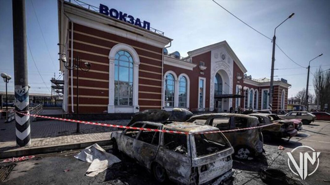 Rusia niega responsabilidad en ataque contra la estación de tren de Kramatorsk