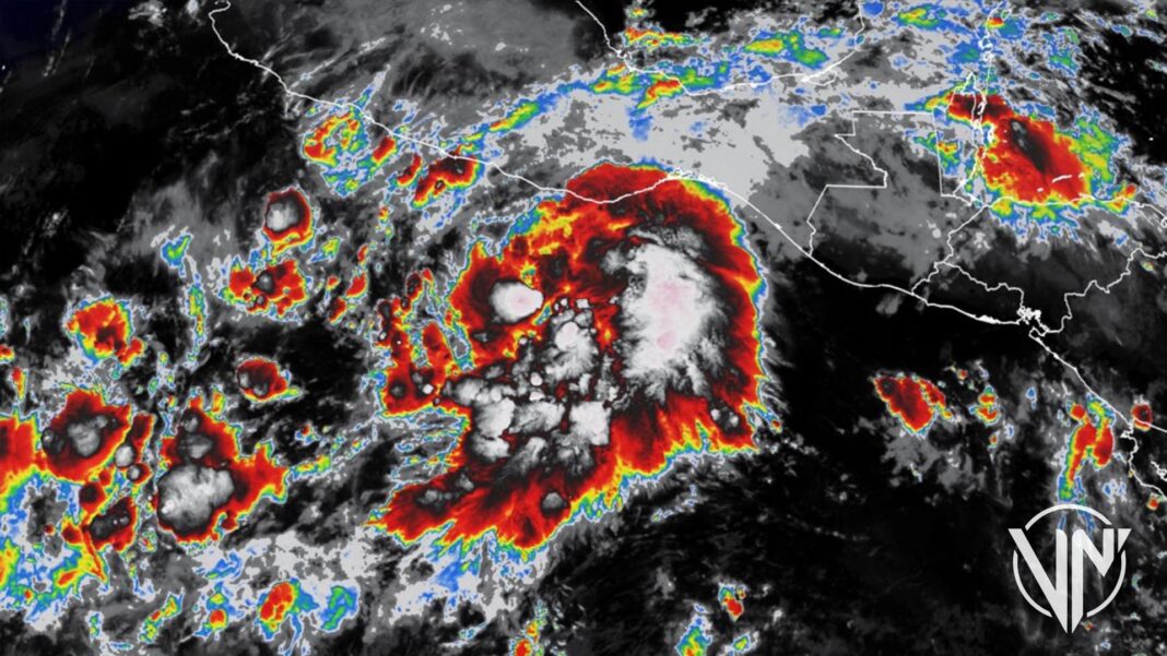 Tormenta Agatha se intensificará a huracán categoría 1 antes de pisar México