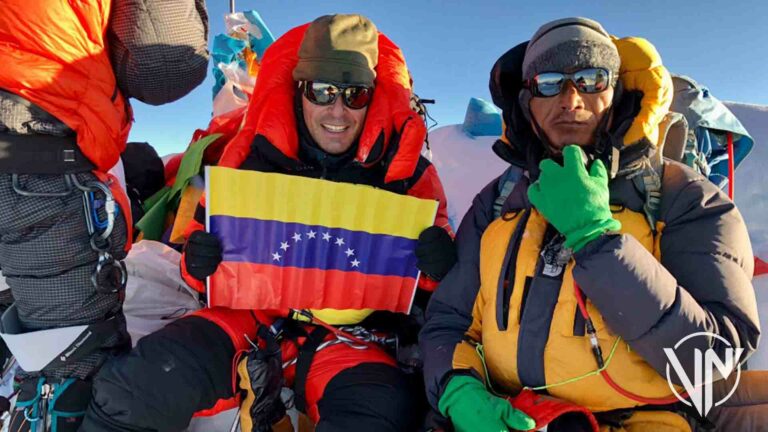 Venezolano Raúl Andrés Biocchi conquistó la cima del Monte Everest