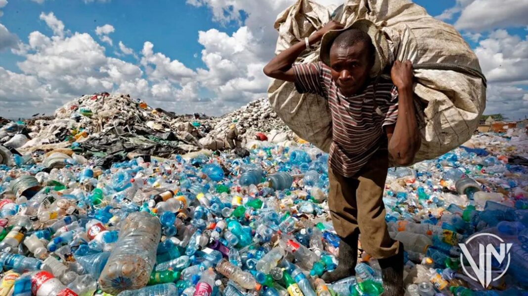 G7 emprenderá acciones contra la contaminación por plásticos