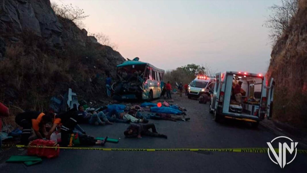 Accidente de autobús en México deja 14 fallecidos y 20 heridos
