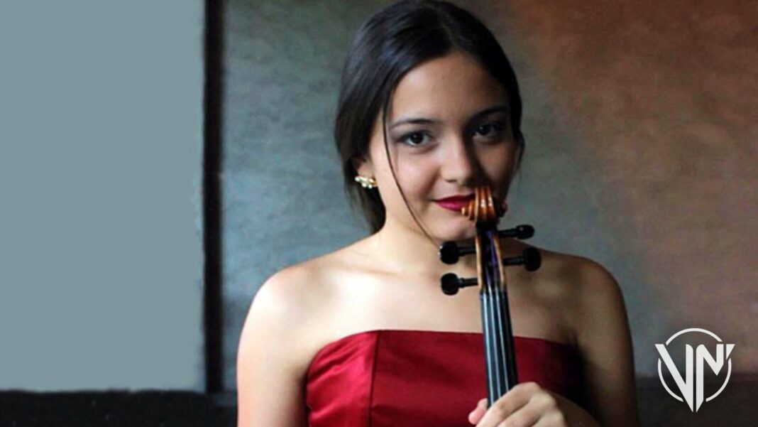 Violinista venezolana Gabriela Lara obtuvo la primera beca de la Orquesta Sinfónica de Chicago