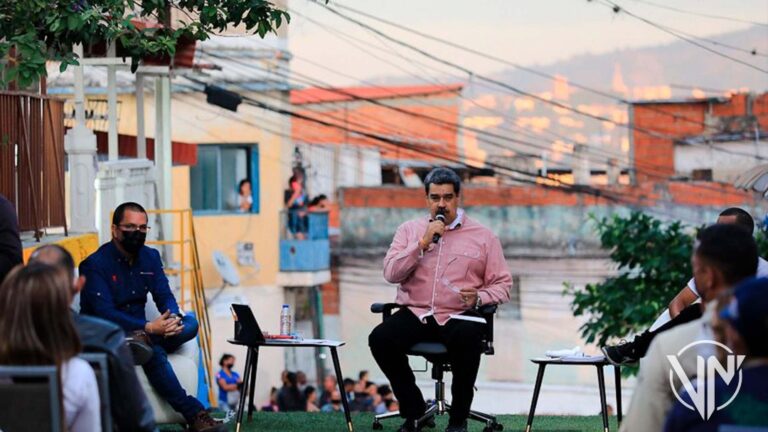 Presidente Nicolás Maduro exige reactivación de fondos comunales
