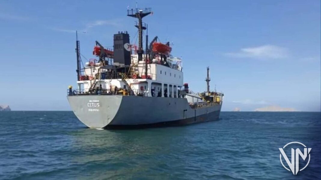 Evalúan riesgo ambiental por buque africano hundido en aguas venezolanas