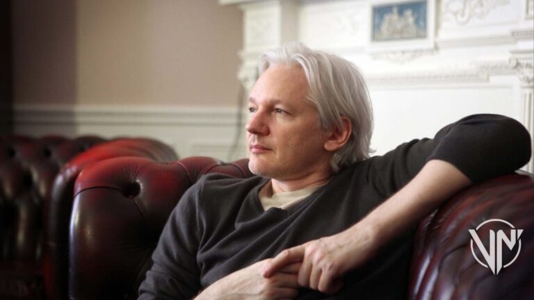 Gobierno británico aprueba extradición de Julian Assange a los EEUU