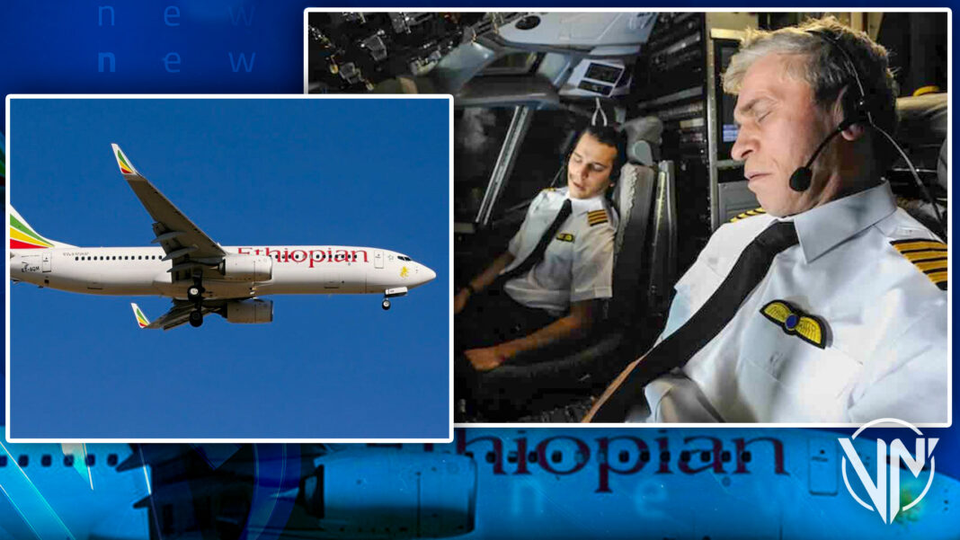 Pilotos de avión de Ethiopian Airlines y pasan de largo