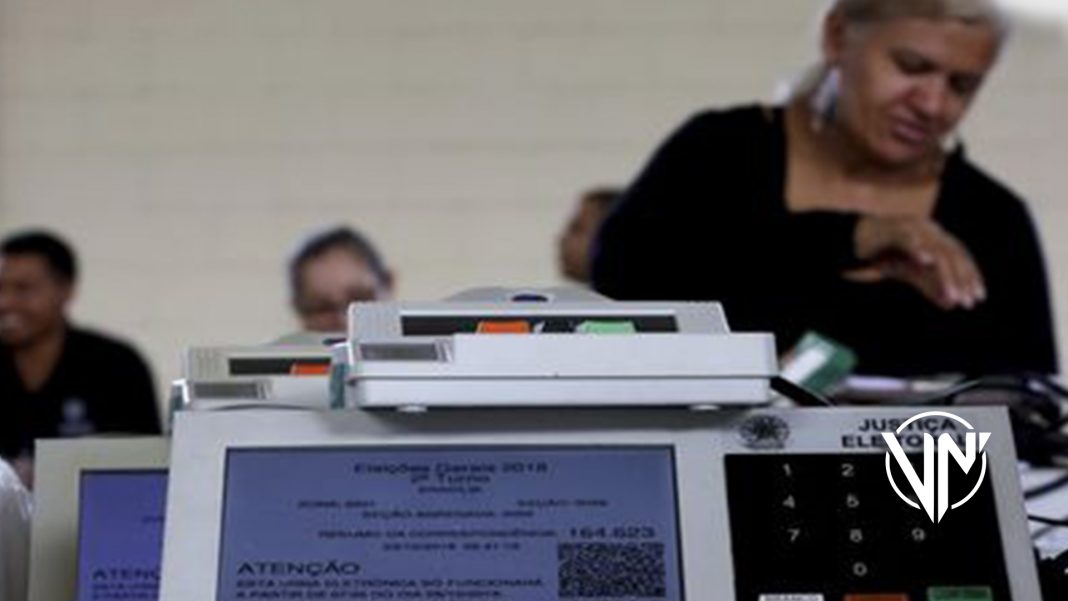 Sistema electoral de Brasil desmonta acusaciones de Bolsonaro sobre fraude