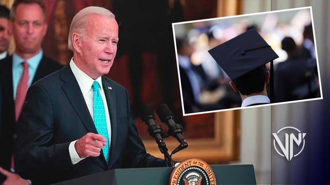 Demandan a Joe Biden por plan de condonación de préstamos estudiantiles
