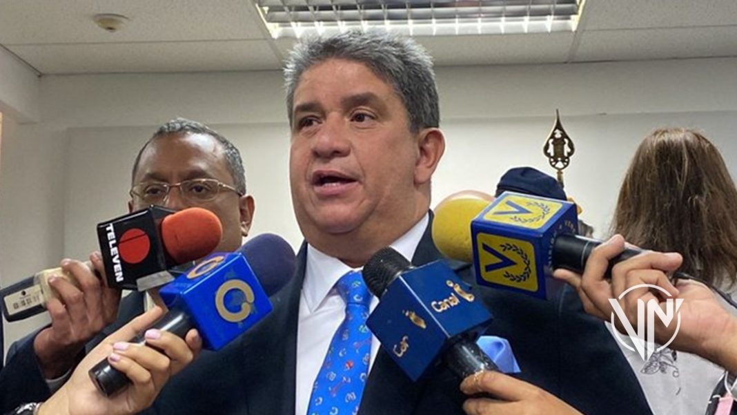 Diputado Correa insiste en que la oposición debe lograr un 