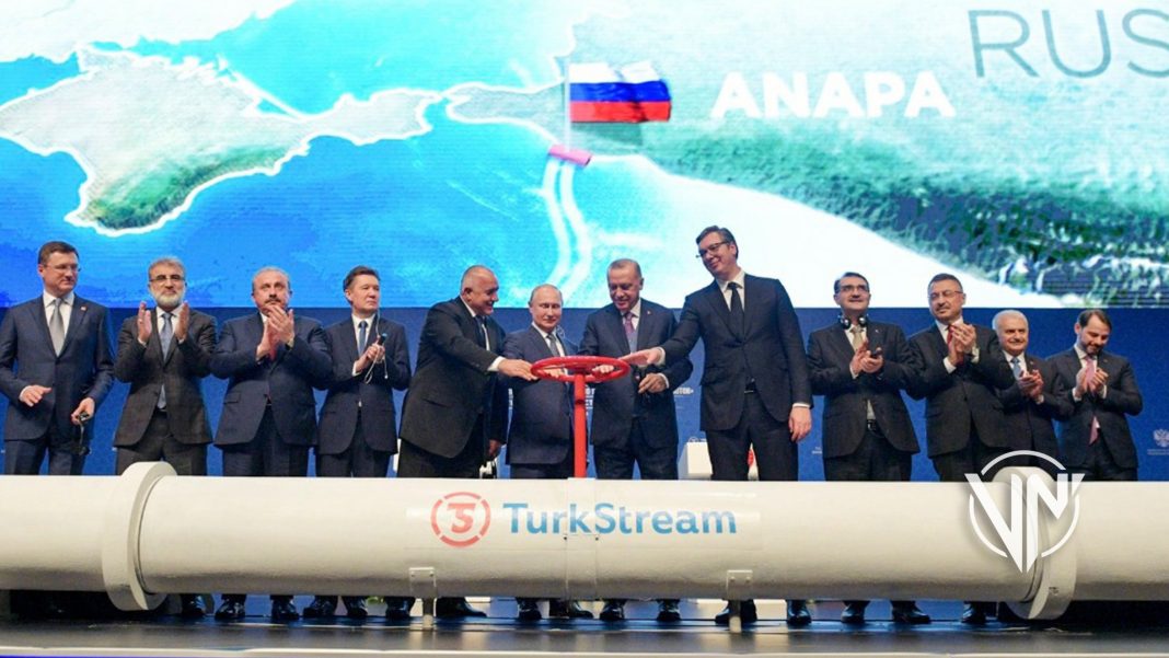 Türquiye anuncia que podría distribuir gas a Europa a través del Turkstream