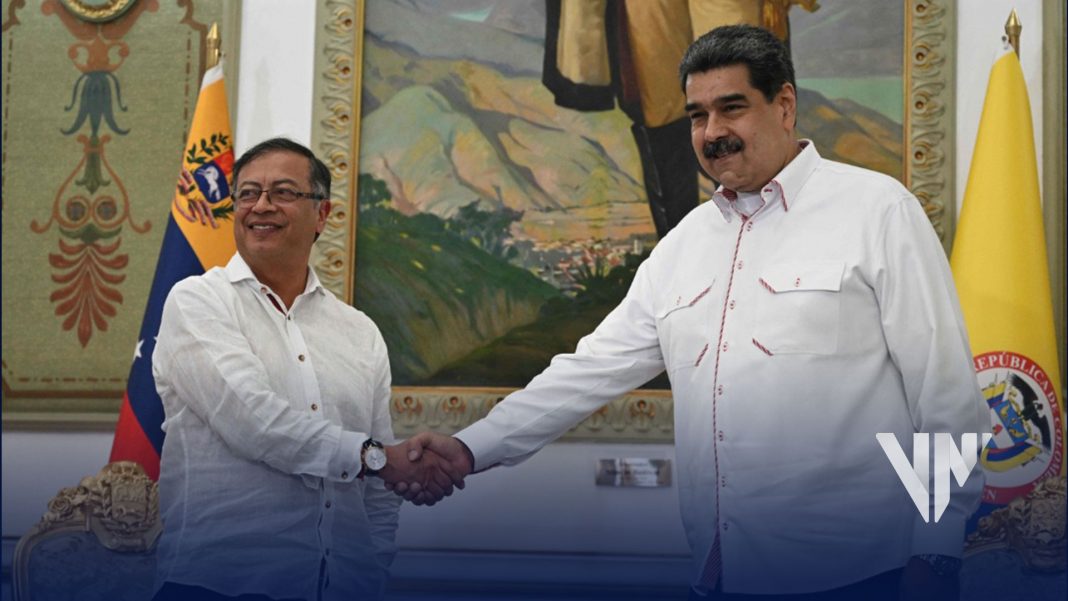 Petro personal diplomático Venezuela