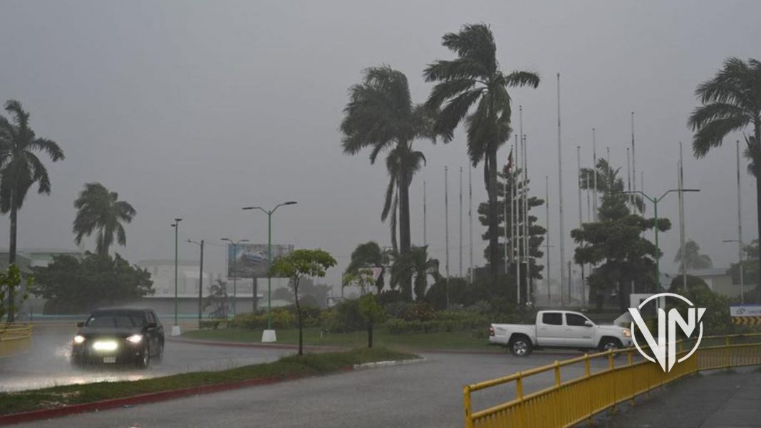 Huracán Lisa se redujo a tormenta tropical al pasar sobre Guatemala