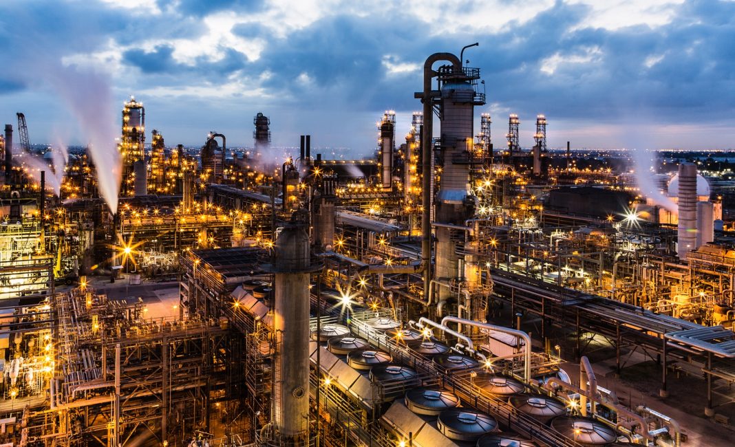 refinerias Chevron crudo