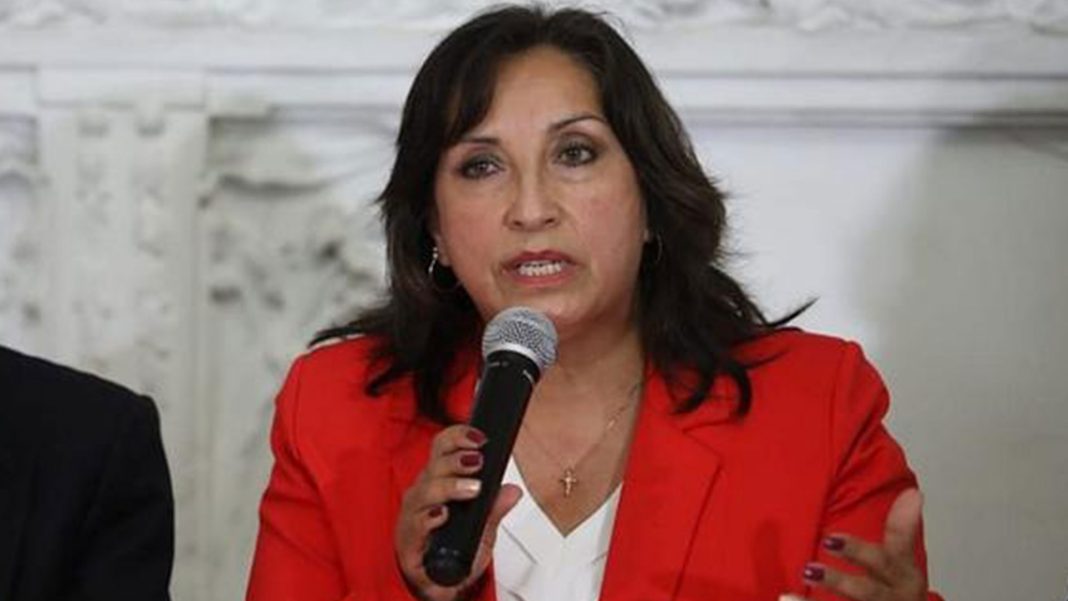 Dina Boluarte renuncia