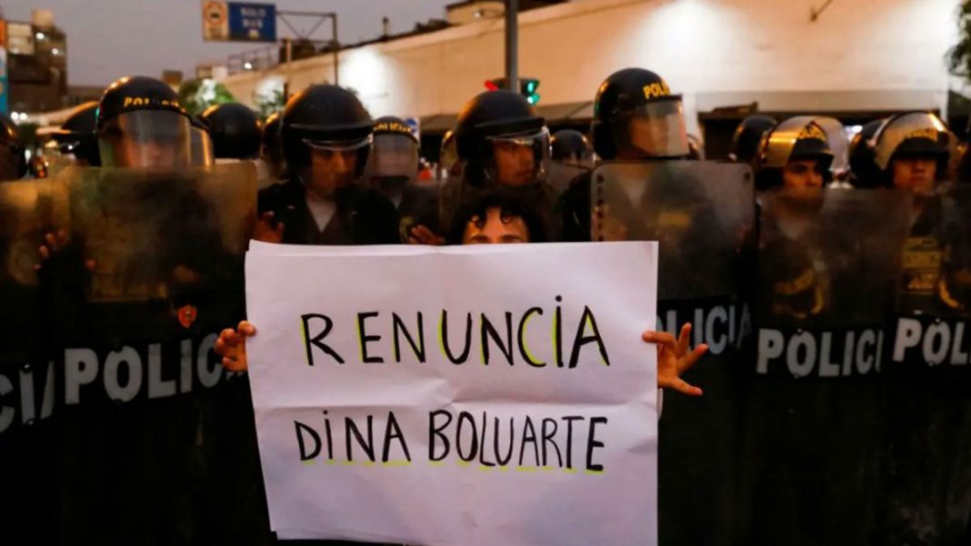 Peruanos se movilizan en Gran Marcha Nacional para exigir renuncia de Dina Boluarte