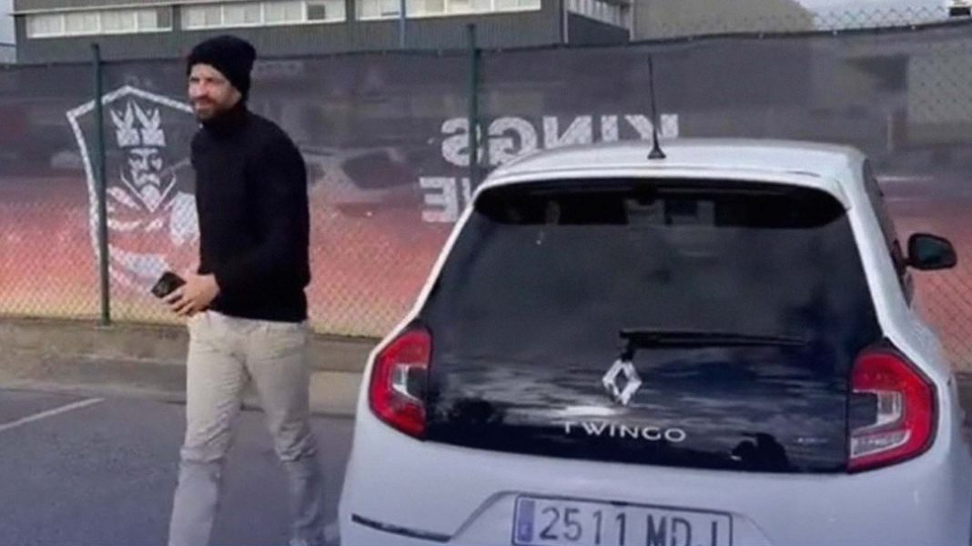 Cumplió su palabra: Gerard Piqué llegó a la Kings League en un Twingo (+Video)