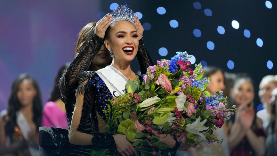 Miss EEUU entregará su corona tras acusaciones de fraude
