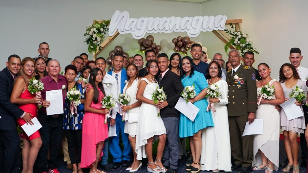 Carabobo: Celebran matrimonio colectivo en Naguanagua