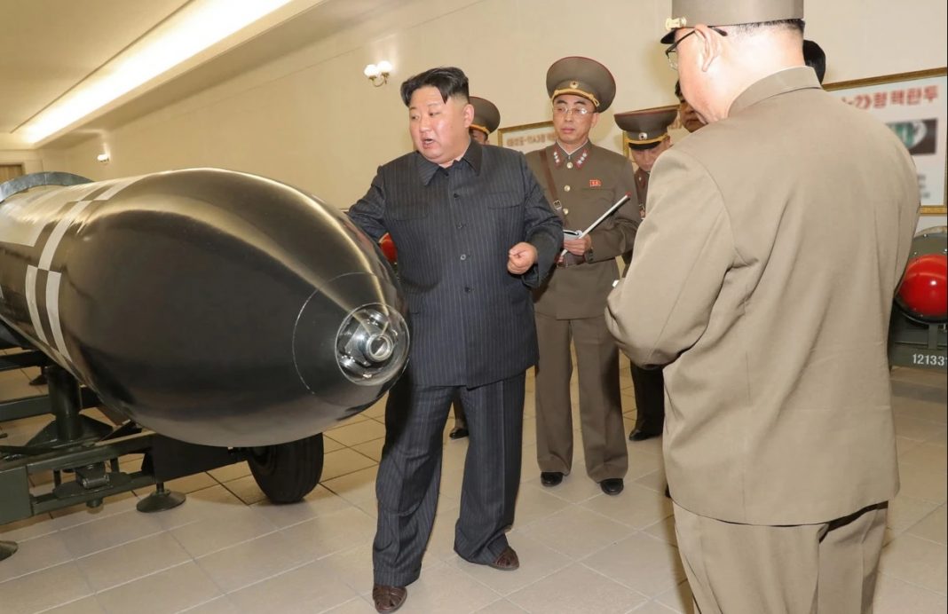 Kim Jong-un presenta nuevas ojivas nucleares de Corea del Norte