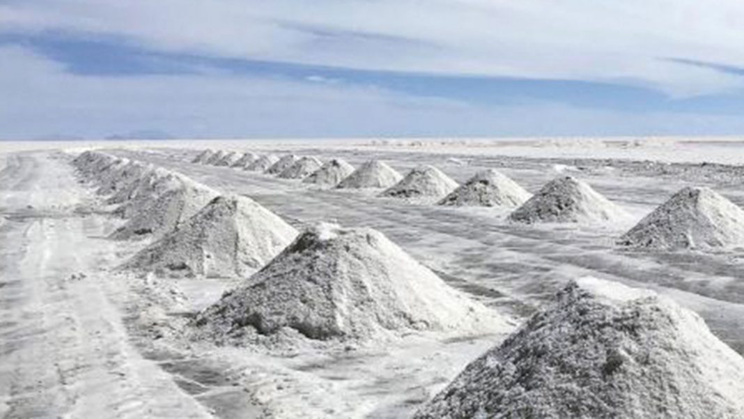 Luis Arce anuncia que Bolivia tendrá 42 industrias de litio