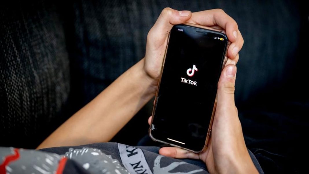 TikTok restringirá el tiempo de conexión a menores de 18 años