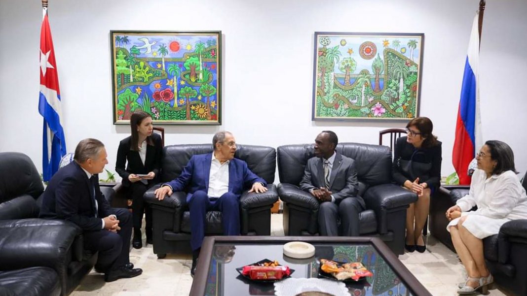 Serguéi Lavrov llega a Cuba para cerrar gira en al región