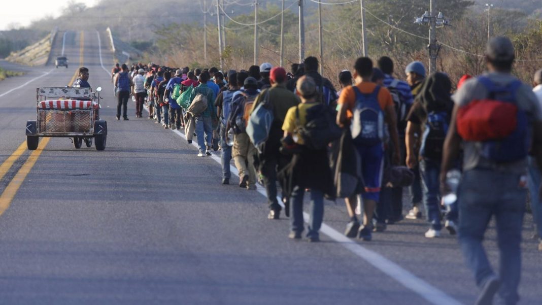 Frontera de Estados Unidos se prepara para recibir impresionante oleada de migrantes