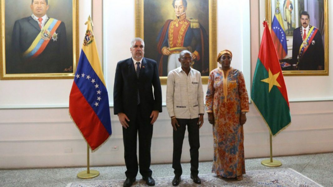 Arriba a Venezuela el primer ministro de Burkina Faso
