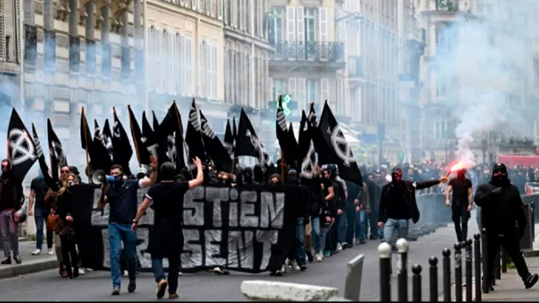 Francia marcha neonazis París